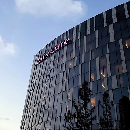 Mercure Singapore On Stevens Екстериор снимка