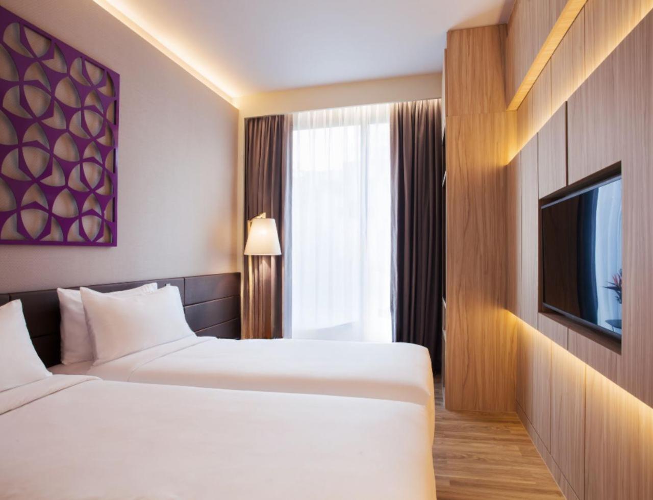Mercure Singapore On Stevens Екстериор снимка