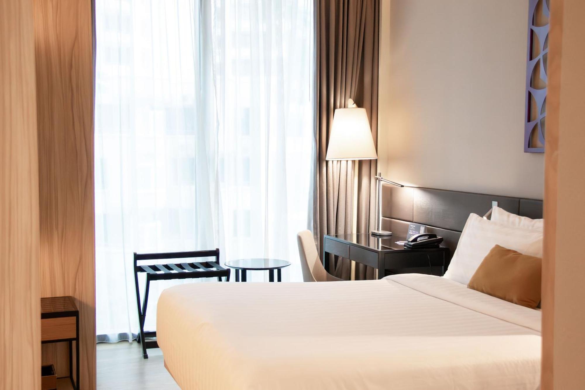 Mercure Singapore On Stevens Екстериор снимка
